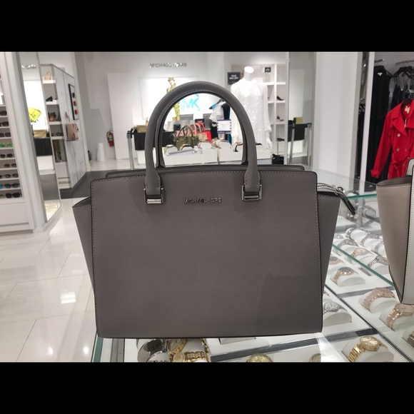 michael kors selma price